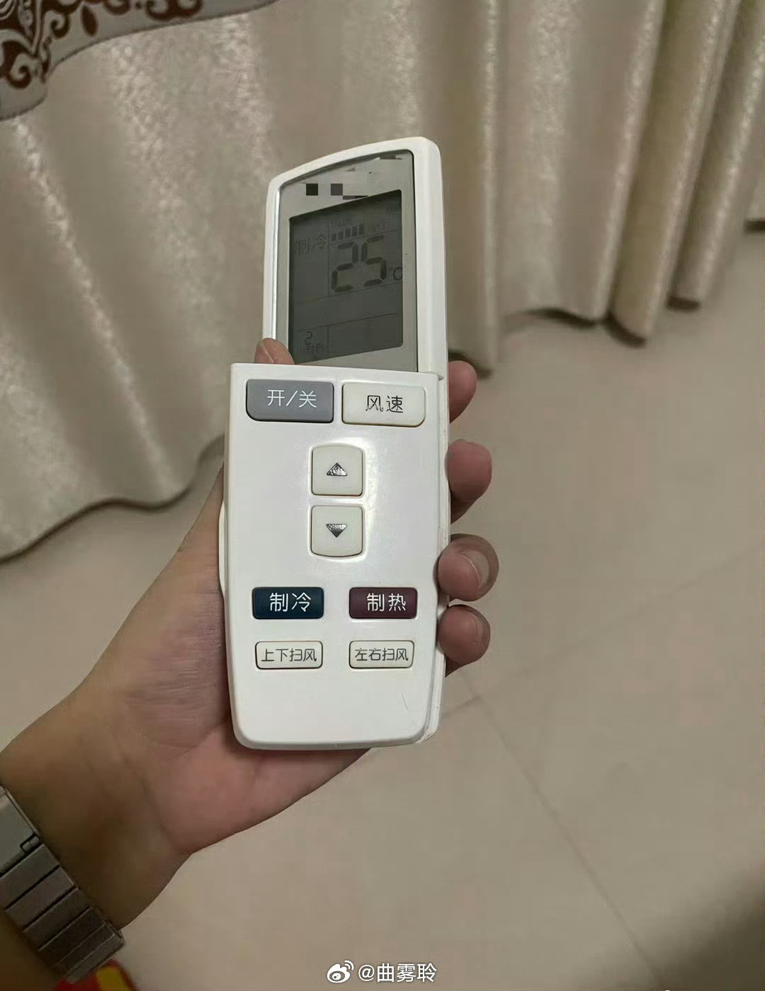 无意中把空调遥控器摔了…才发现别有洞天