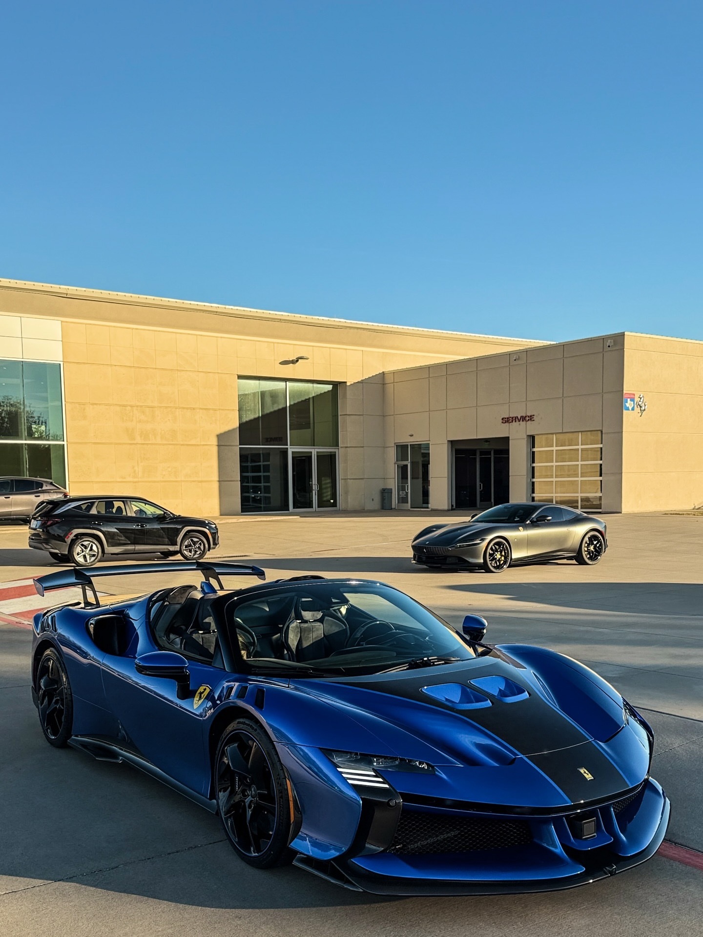 定制版法拉利SF90XXSpider。这是我觉得，颜色的最好看的SF90XX之