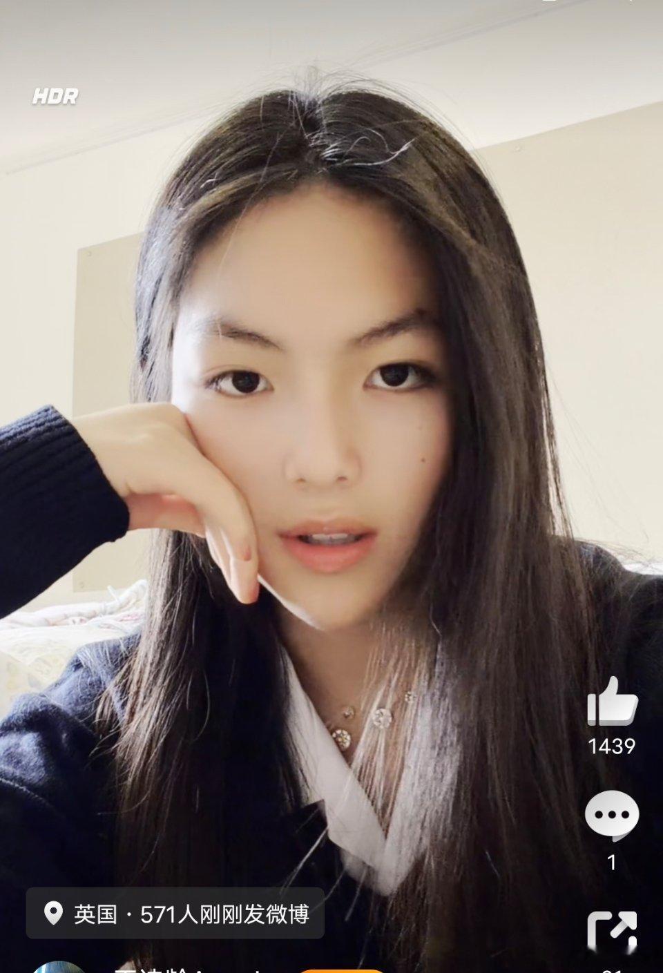 王诗龄晒周末vlog很自然灵动啊，感觉好瘦的，还很漂亮高挑，满脸胶原蛋白和一头秀