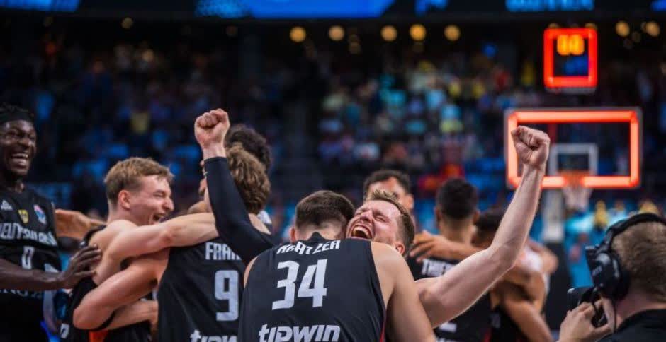 德国夺冠倒是并没有很奇怪，毕竟坐拥四位NBA现役球员，一位前NBA球员小
