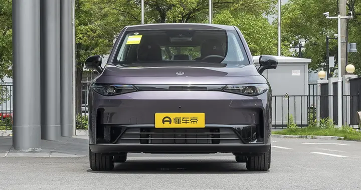 零跑C10深度评测:智能电动SUV的全面解析