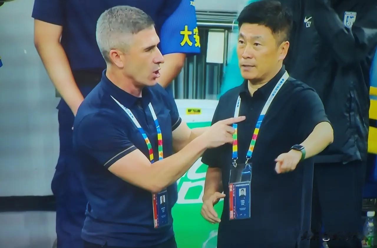 大连英博vs北京国安赛后主教练点评：李国旭称没有听到客队球迷的任何声音，蒙哥马利