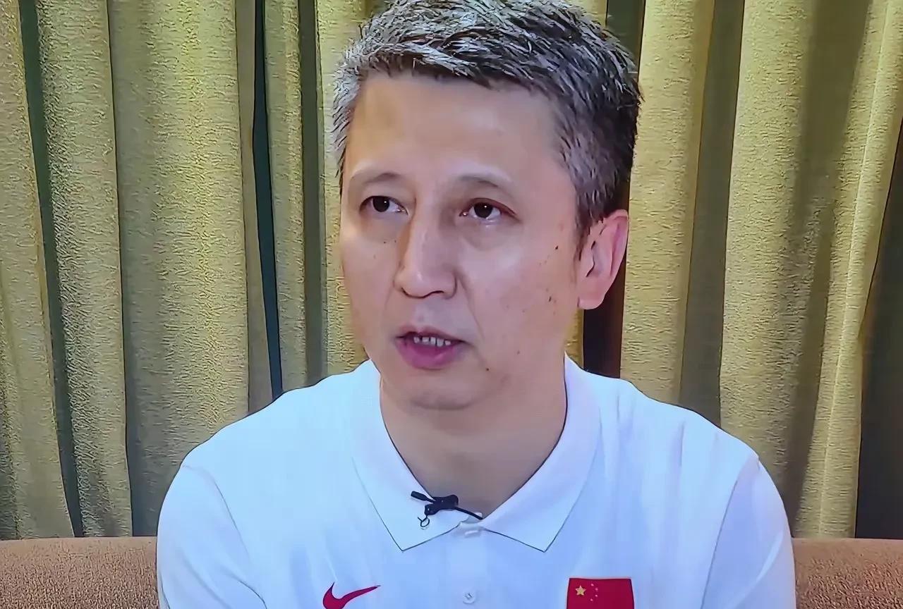 刘玉栋指出男篮的刺头问题，影响风气战斗力，刘玉栋点评男篮刺头：带头不干正事儿的球