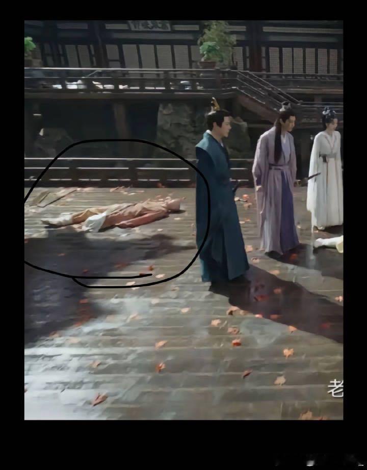 不能更假了，一个S人群演都请不起，直接要的假人！3e投资都花哪了？真心建议查查吧