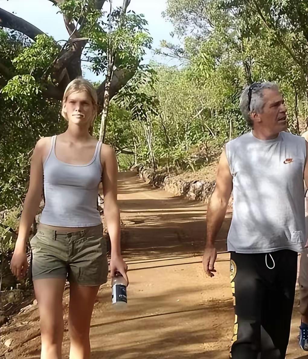 记得有这样的一句话：若要谁灭亡，就先要其疯狂。爱泼斯坦的萝莉岛，就展示了其疯狂