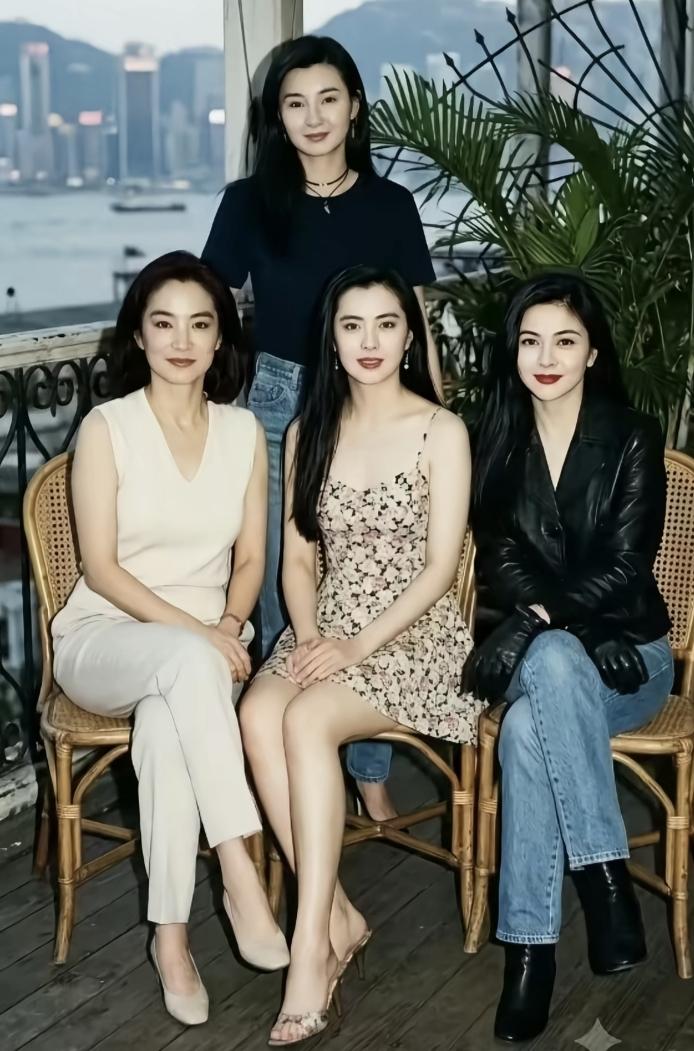 港台当年最火的四大明星应该是无人不知，无人不晓吧？张曼玉、林青霞、王祖贤、关之琳