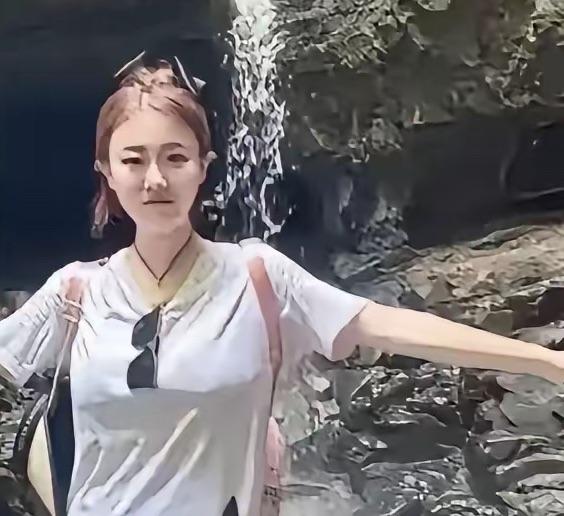 8月9日，十多支官方与民间救援队集中搜救，已将她最后的轨迹锁定在张良垴一带。程