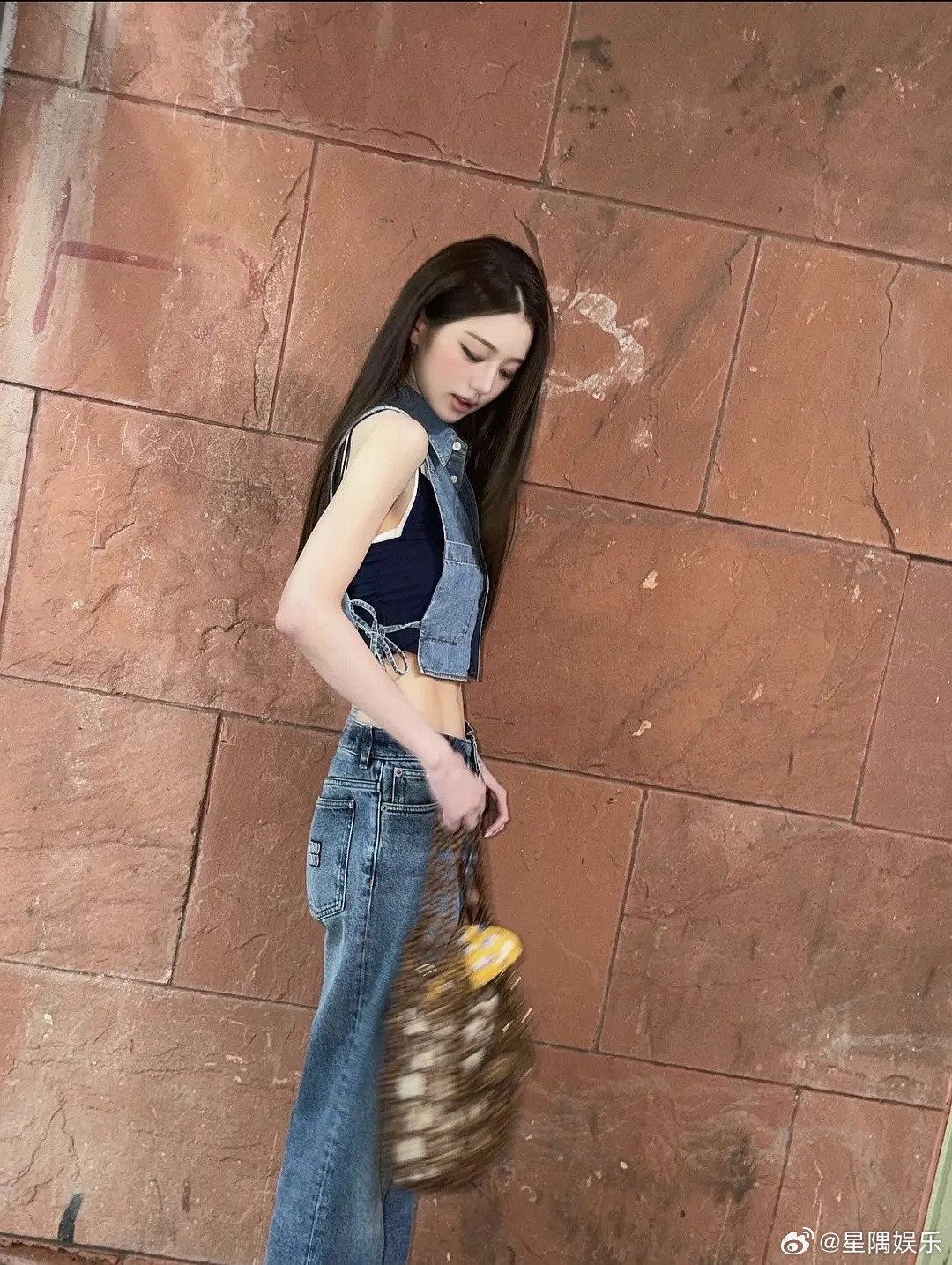 同样都是MiuMiu为什么张元英比赵今麦更有高级感呢？