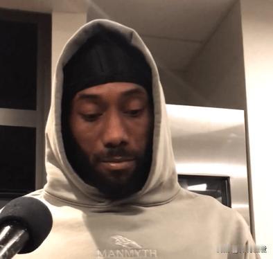 快船这回可太让人闹心了。11月30日常规赛，背靠背作战的他们110-114输