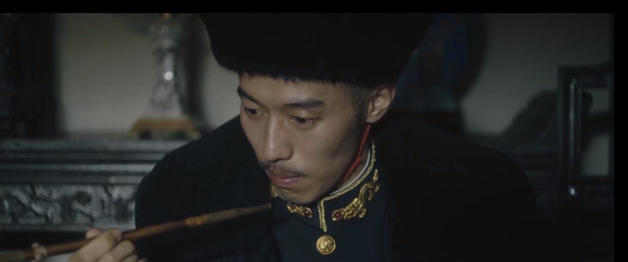 李人俊为什么活了下来？其实不是他没有理想，不是他没有抱负，而是他比梁乡和杨凯