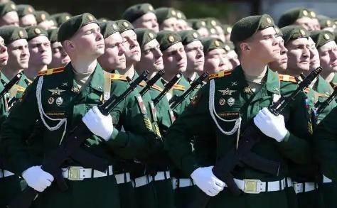 俄罗斯用血淋淋的教训告诉东方大国，一旦为了国家利益决定动用武力，那攻击目标就没有