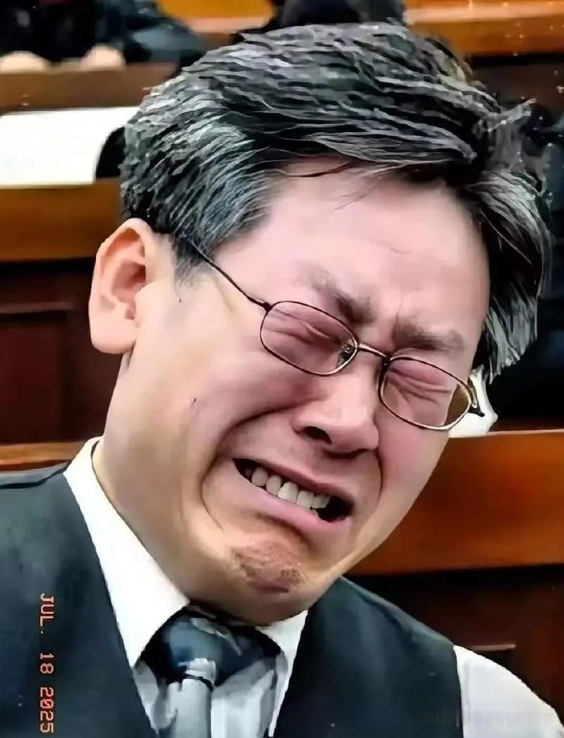 韩国公布新消息7月6日，韩国总统李在明在青瓦台甩出一句话：半导体、物理AI、A