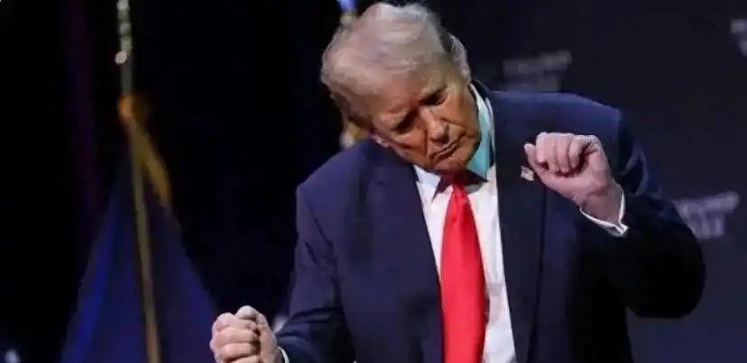 特朗普又开炮了，这次火力比之前任何一次都猛，他在自己的社交平台上发了一篇长文，直