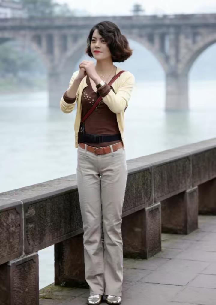 复旦大学陈果说：“任何男人和女人，只要他们是异性，只要在一起相处时间长了，他