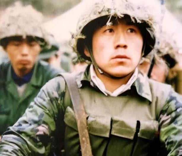 你听说没？1985年，一个叫郭继额的排长，守备师撤销，摆在他面前有三条路：去省军