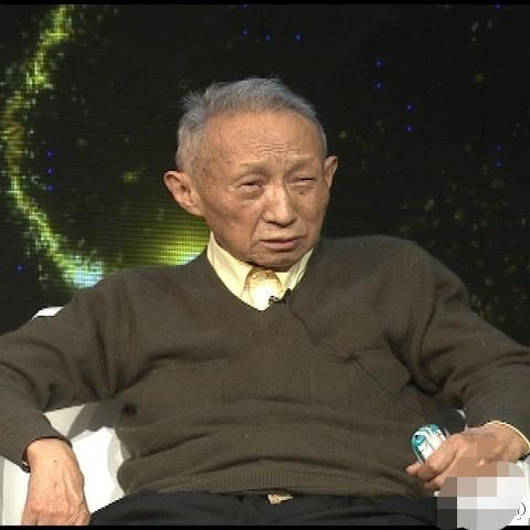 这位就是“暗杀大王”王亚樵的儿子王继辅‌，照片拍摄于2012年，已经年过古稀的他