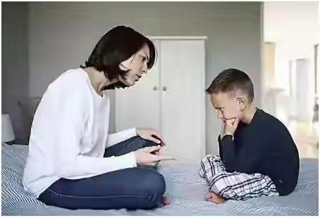 你如何应对孩子的叛逆期？你是否曾在深夜里，望着那张逐渐长大的脸，心中泛起一阵