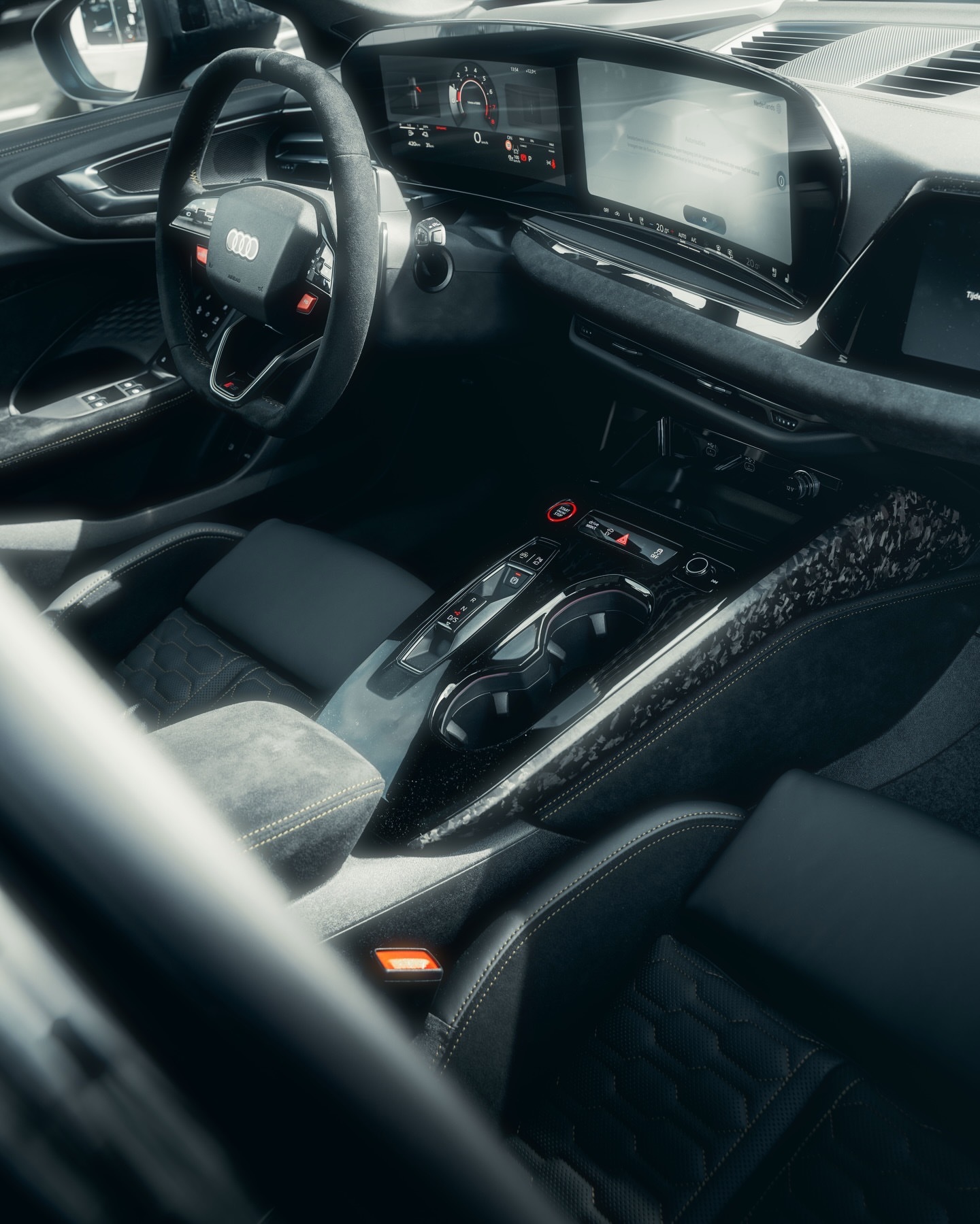 全新2026款奥迪RS5Avant🖤个人而言，我必须说我非常中意这充满攻击性