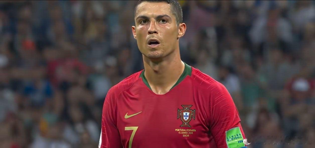 C罗30岁后狂轰505球再创足坛神话，场均0.84球效率逆天，横跨四大联赛诠释不