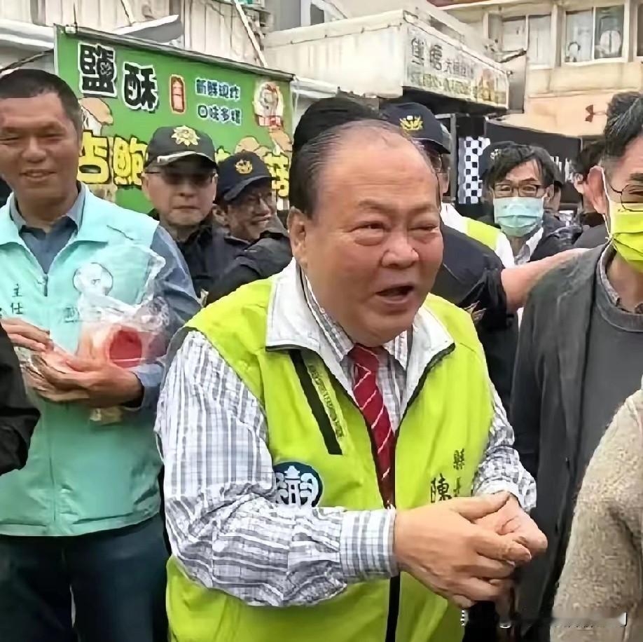 国民党这个县有了机会，就看他们能不能抓住时机。大年初一澎湖县长陈光复意外摔