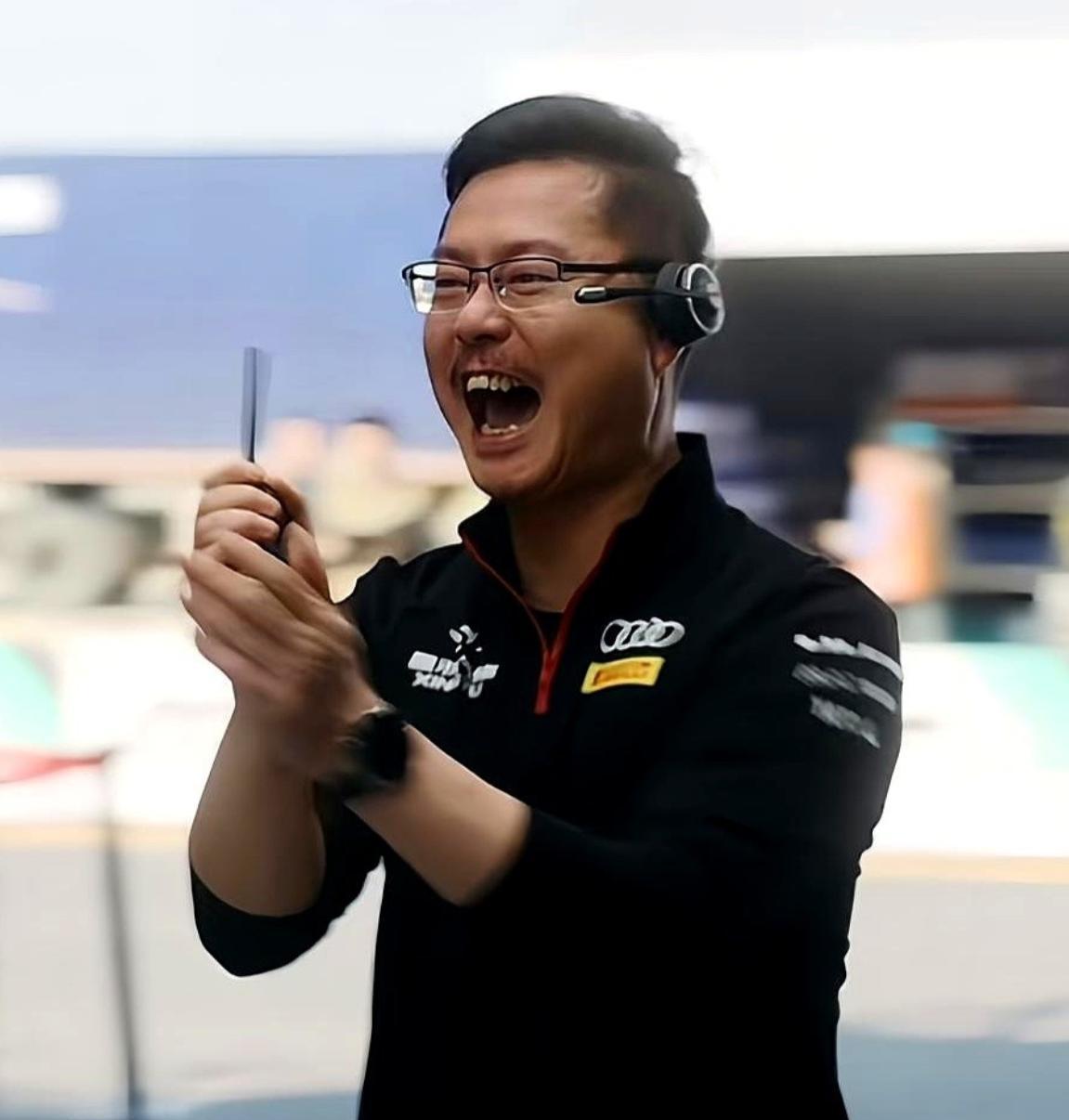 魏翔凭驾校经理狂刷表情包爆火，片酬却只有沈腾的1/5？网传沈腾拿1000万，魏