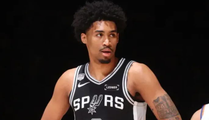 NBA总决赛第四场赛后马刺球员哈珀接受媒体采访，谈及本场比赛失利以及下一场比赛，