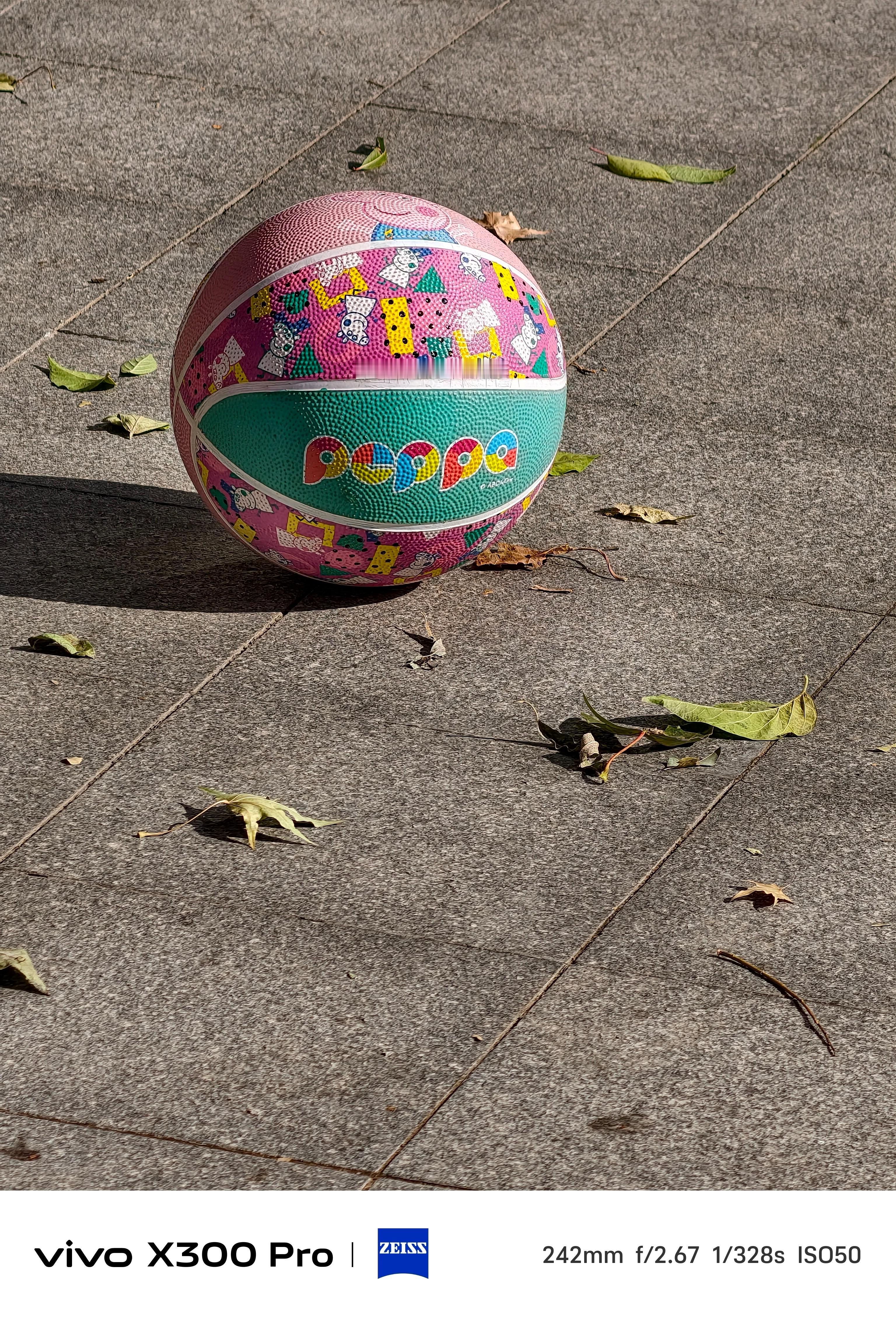 vivoX300ProAI介入得太积极了，10倍就已经很明显，细节纹理有明