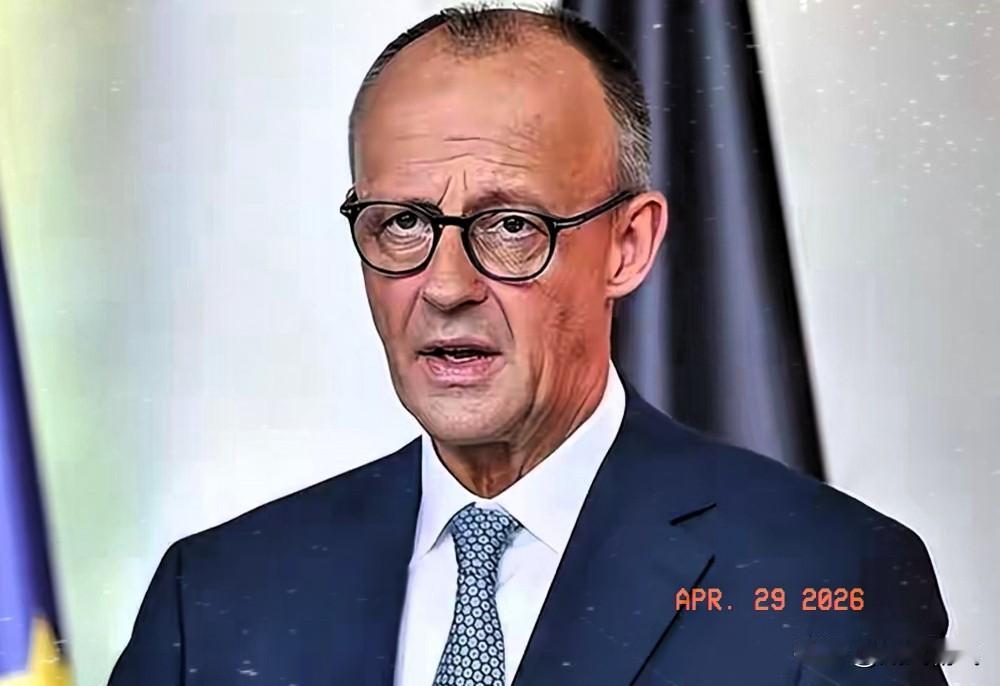 为什么英国首相斯坦默不敢说的，法国总统马克龙也不敢说的，德国总理默茨张嘴就来！默