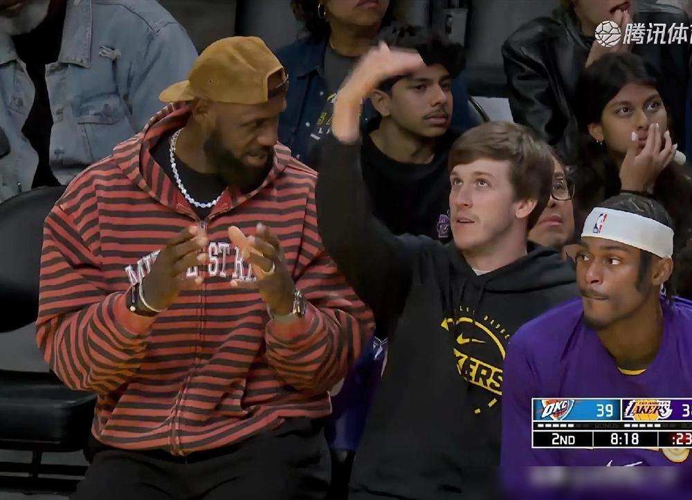 里夫斯伤了？湖人演给全世界看的一出戏。你没看错。4月2日腹斜肌二级拉伤，首节