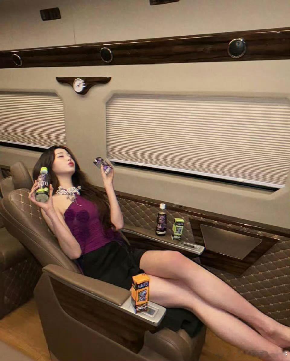 张元英这腿长逆天了