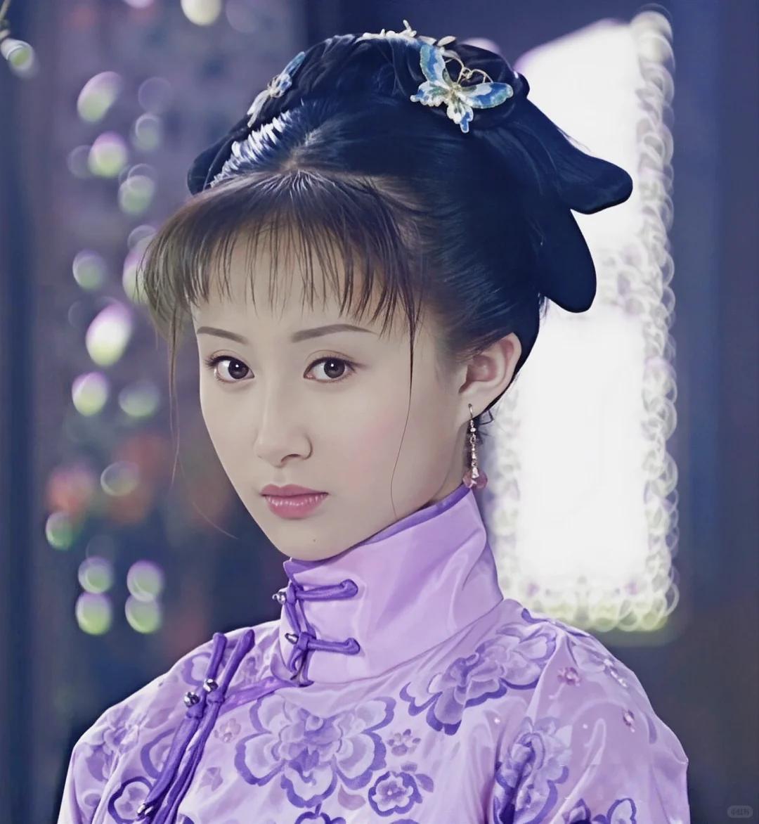 小时候看清宫剧，一直以为董鄂妃是顺治独宠、万人之上的顶级宠妃直到翻看史料才发现