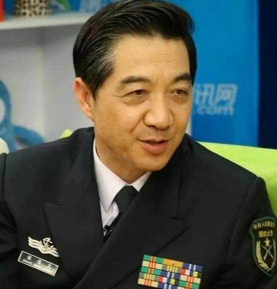 张召忠有句话越品越觉得准——特朗普恐怕是美国最后一位还能让美国GDP压过中国GD