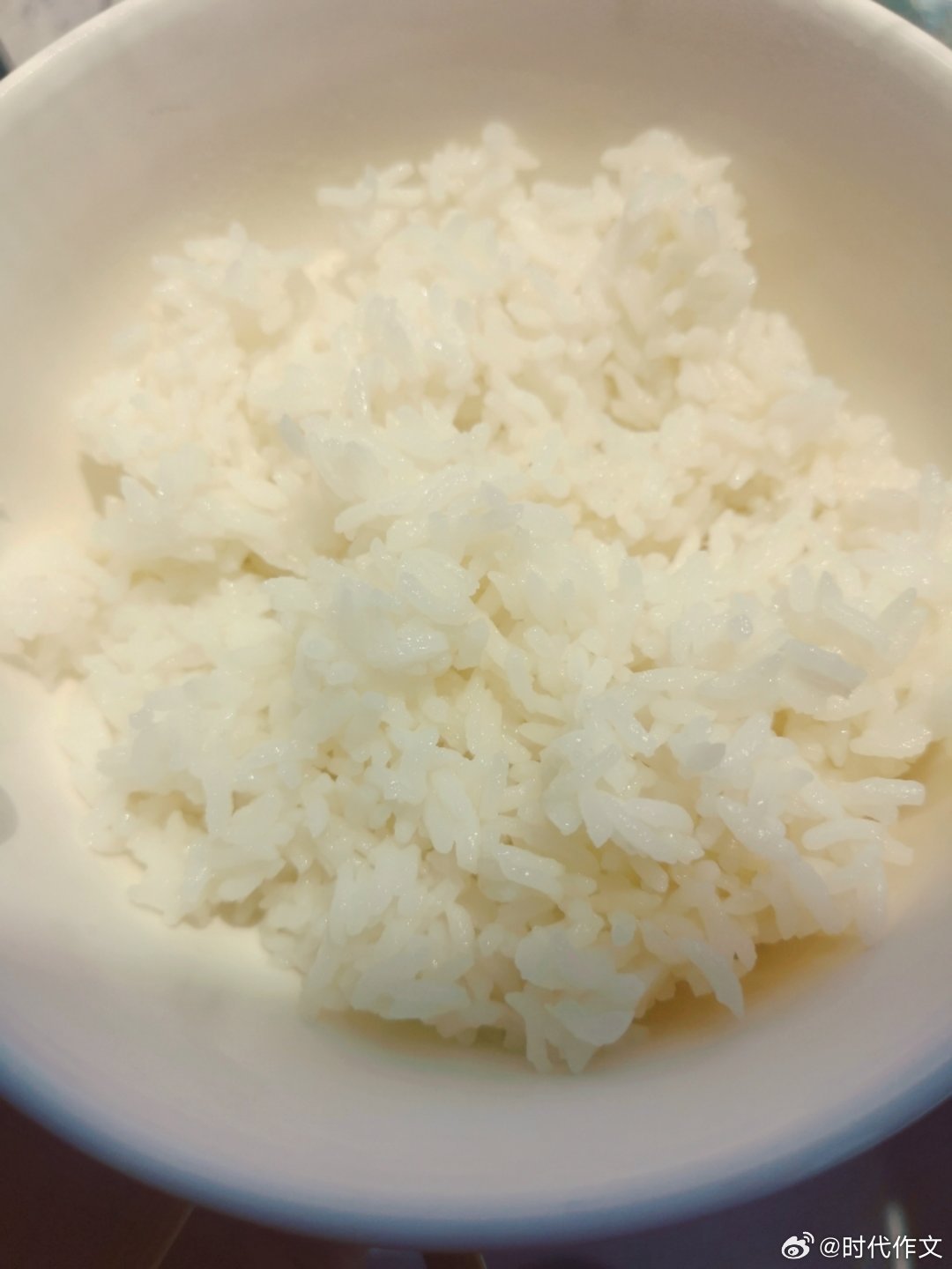 午膳。这叫什么菜来着，好像叫菜心。