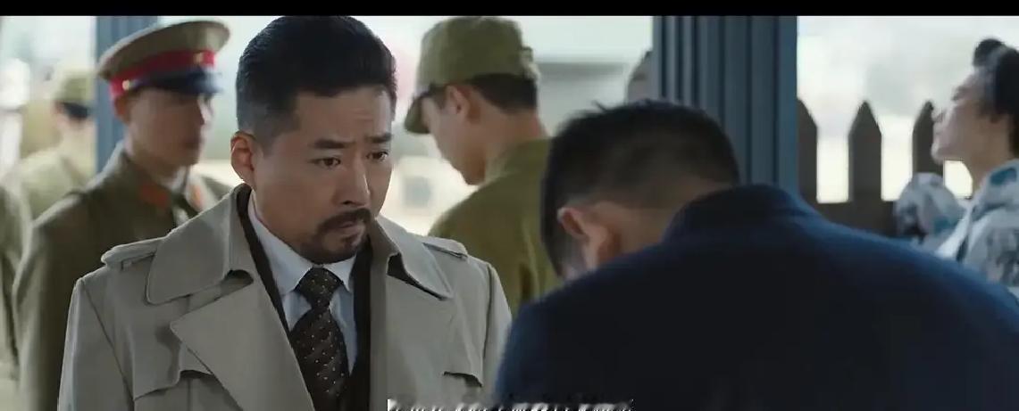 《长河落日》大结局前夜，武木一郎差点被一锅端。东京派来的反间谍官刚落地上海，