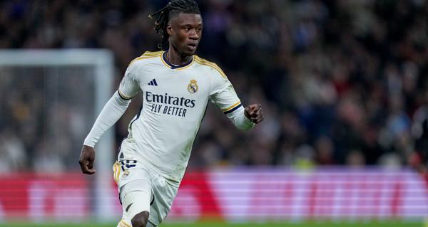 据西班牙《阿斯报》报道，巴黎圣日耳曼以及多家英超俱乐部目前都在追逐皇家马德里中场