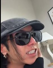 华晨宇，哭了！损失太大了！华晨宇本来有个好创意，方便歌迷和自己，在云南抚仙湖