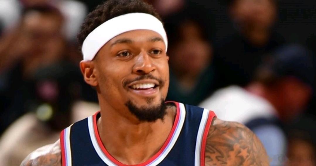 伦纳德绝杀今日结束的一场常规赛,快船在主场126-124战胜鹈鹕。本场比赛,比尔