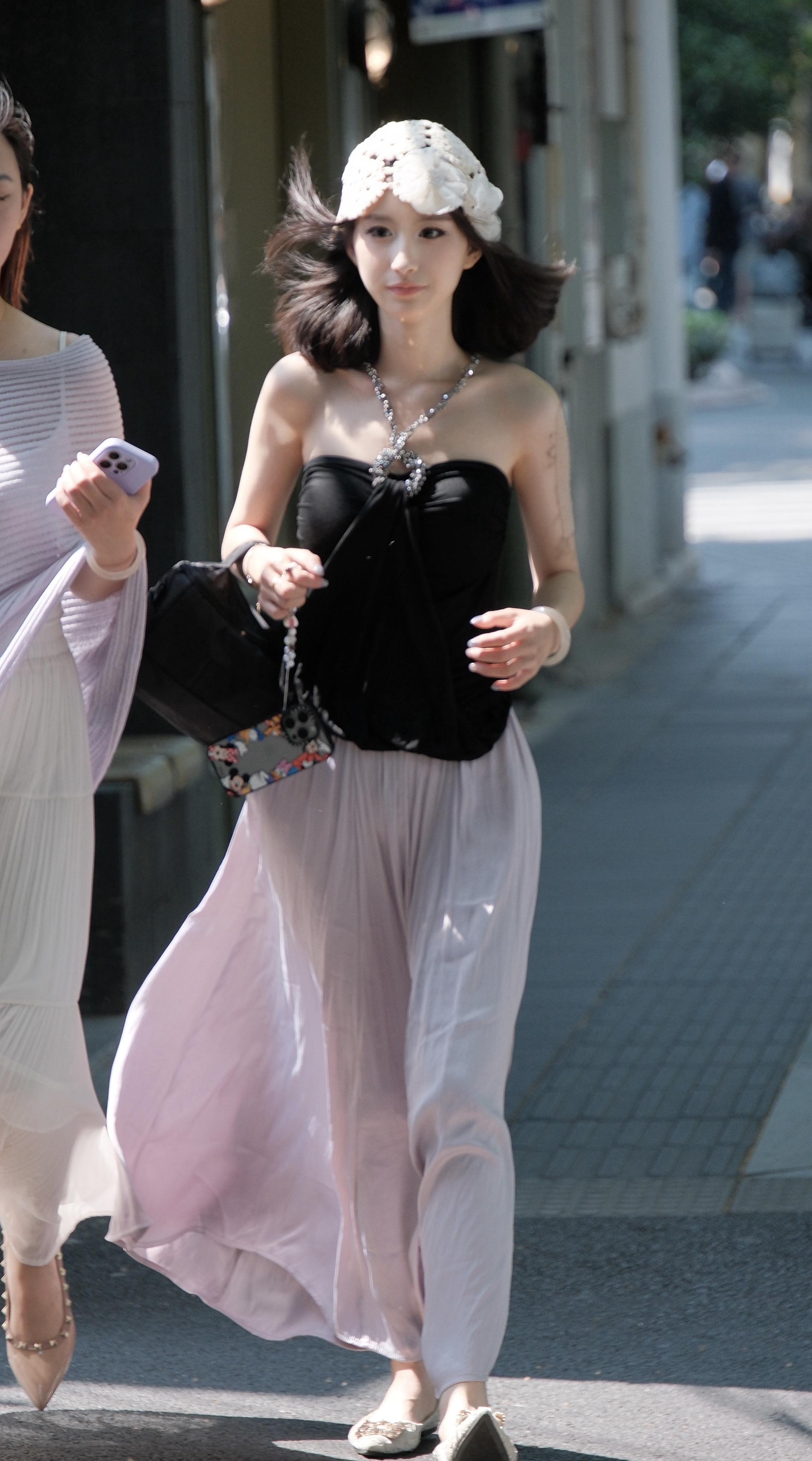 上海街拍。每个小姐姐都美的闪闪发光！！