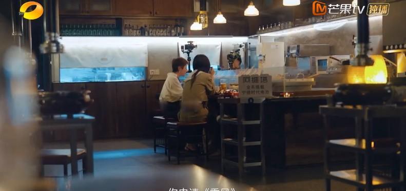 张泉灵问李晟：你《乘风》申请了5次对吧？李晟很淡然：对，5次。每次都是卡在最后一