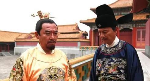 洪武二十六年，一个被罢了官的三品大员曾秉正，走投无路，竟在南京城外，把自己亲生女