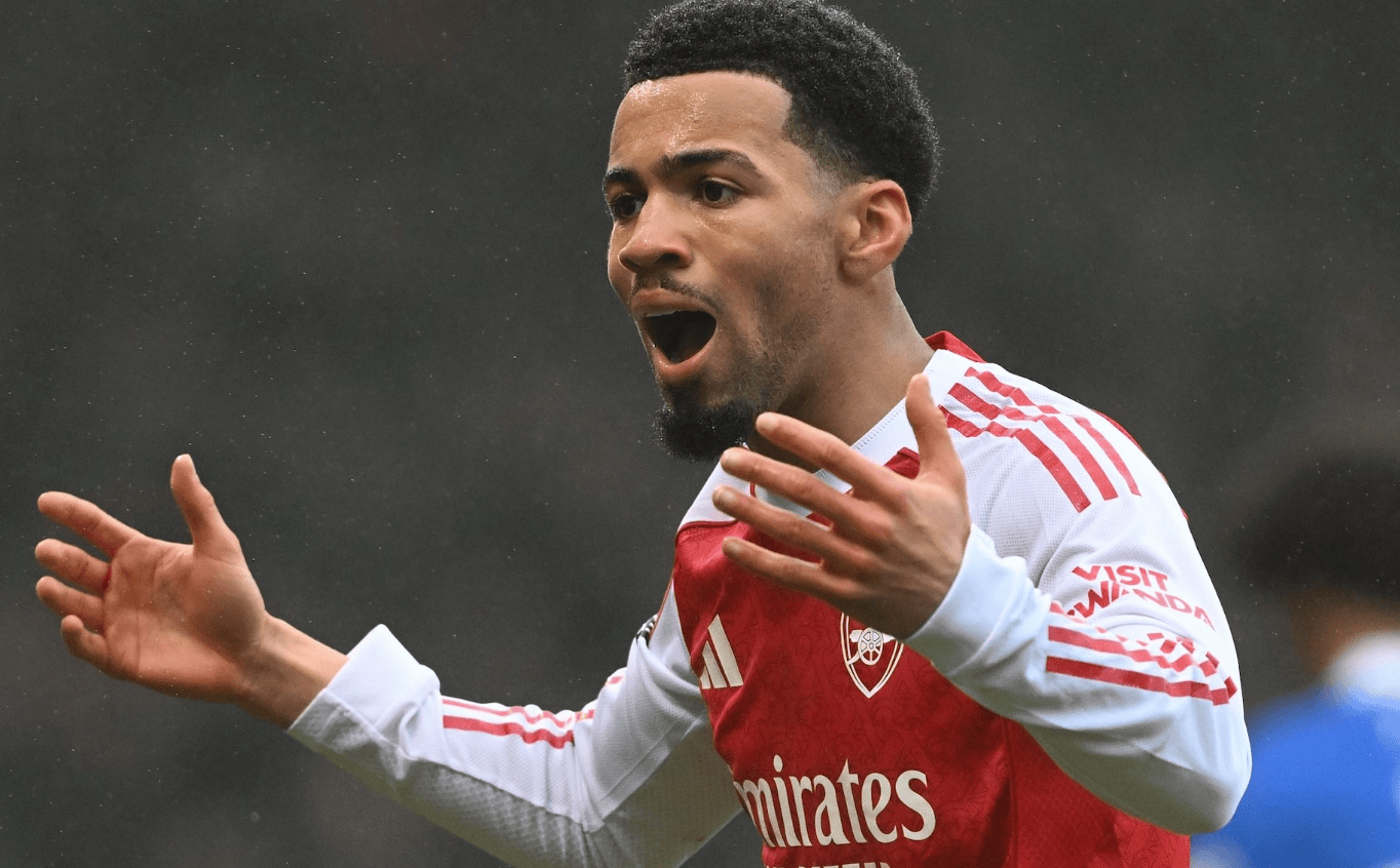 电讯报: 被埃泽和马杜埃凯挤占空间, 让恩瓦内里租借马赛