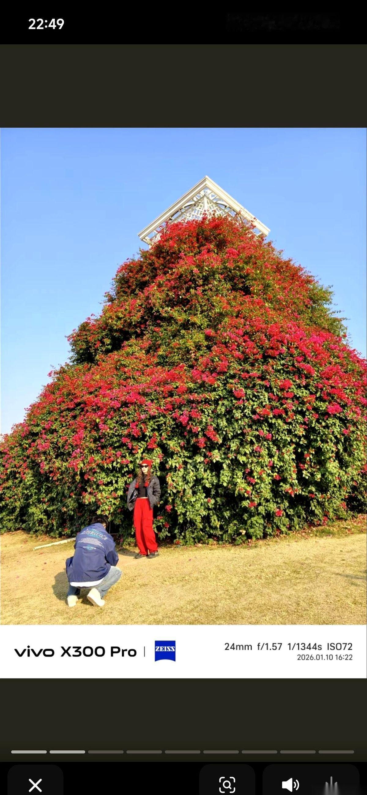 把同样卖5299块的vivo和OPPO摆在一起，我才看明白一件事。有些照片，就