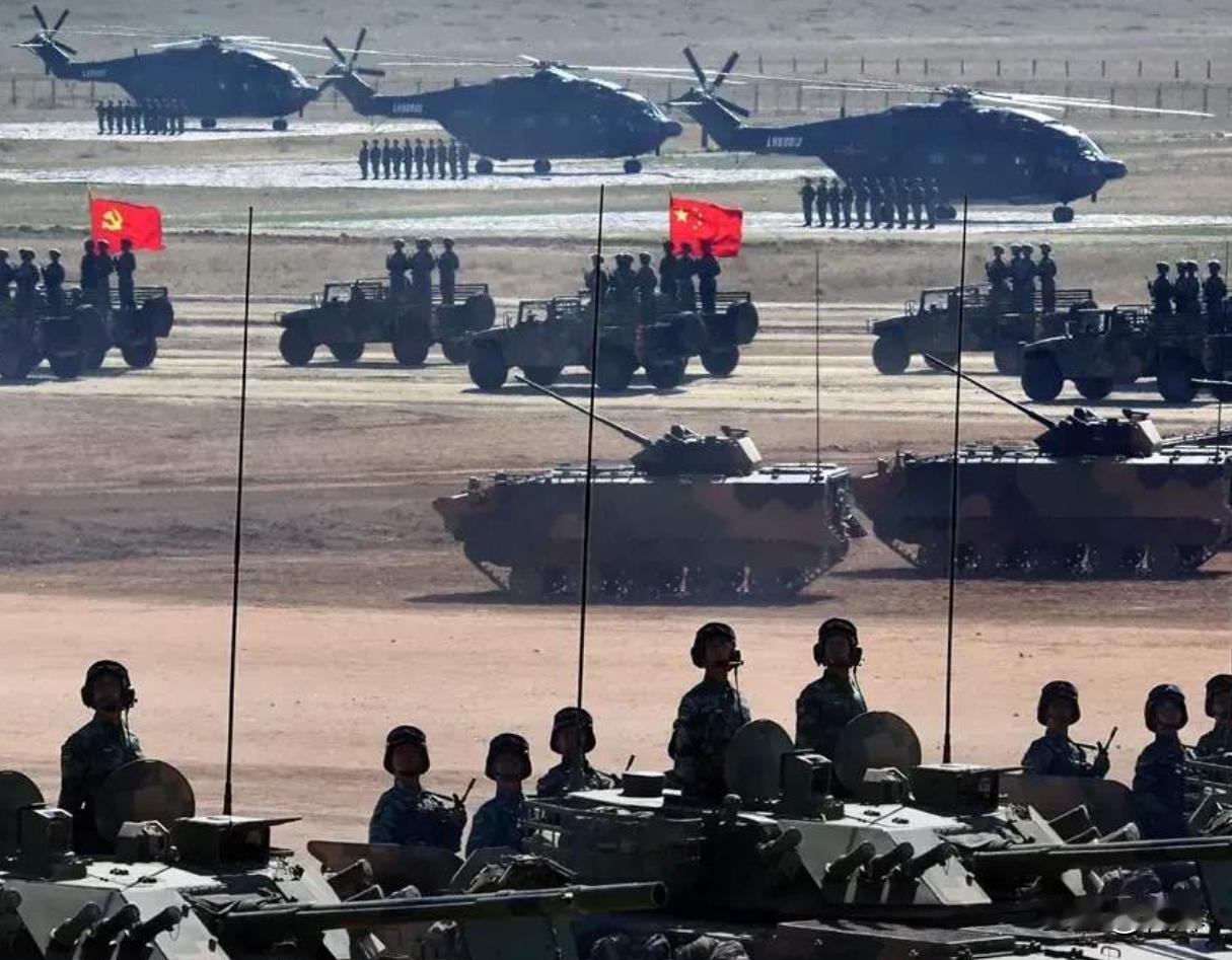 解放军出现重大变故后，台岛担忧武统提前！邱毅:大陆的鹰派上来了近期解放军高层指