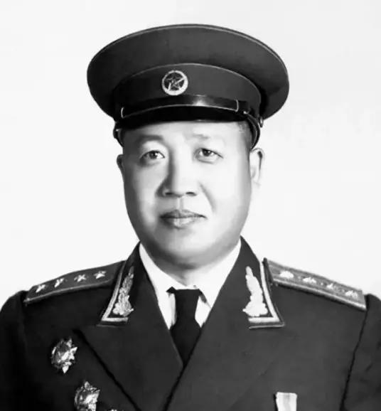 1950年冬天，朝鲜战场最激烈的一仗打响，志愿军335团团长范天恩顶着零下三十度