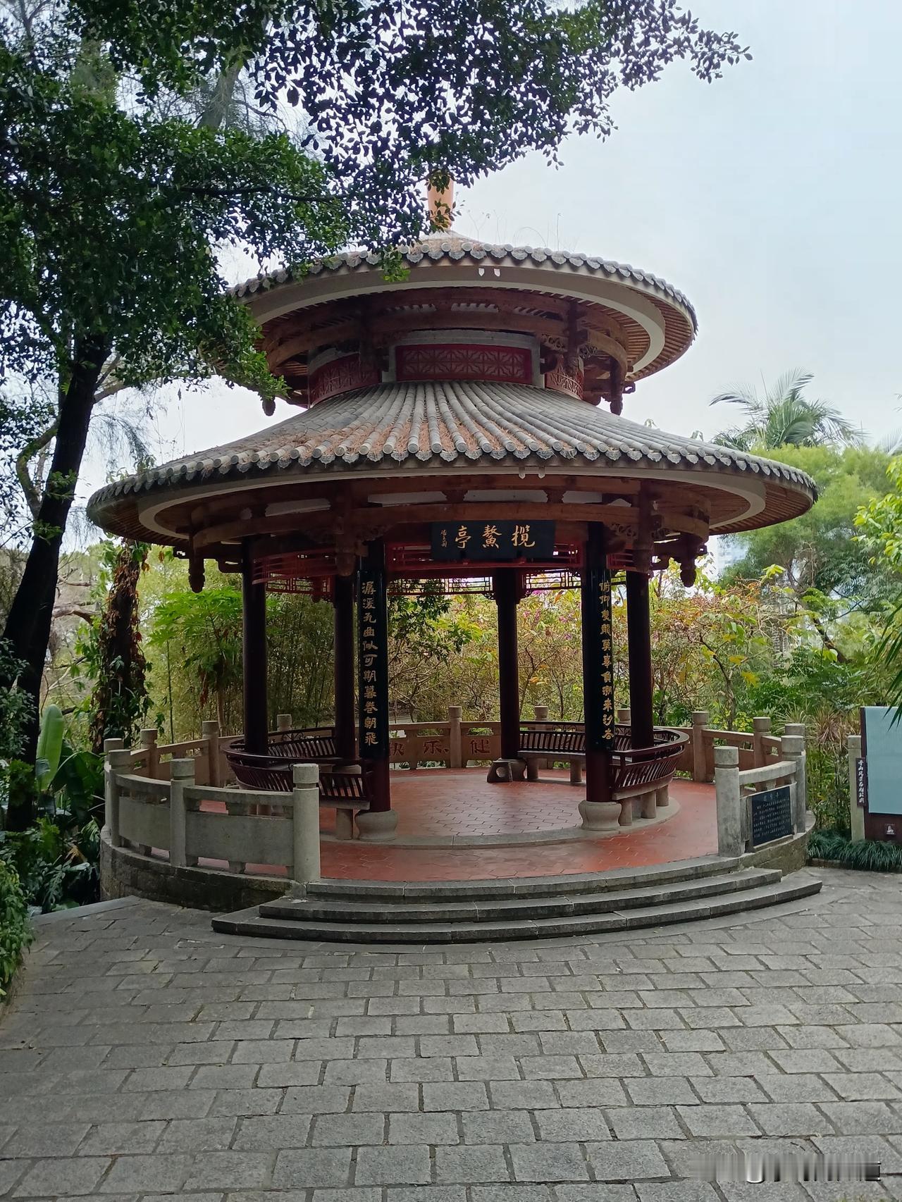 一、法律层面：赡养义务不可推卸，但需合理界定1.赡养义务的法定性：根据《民