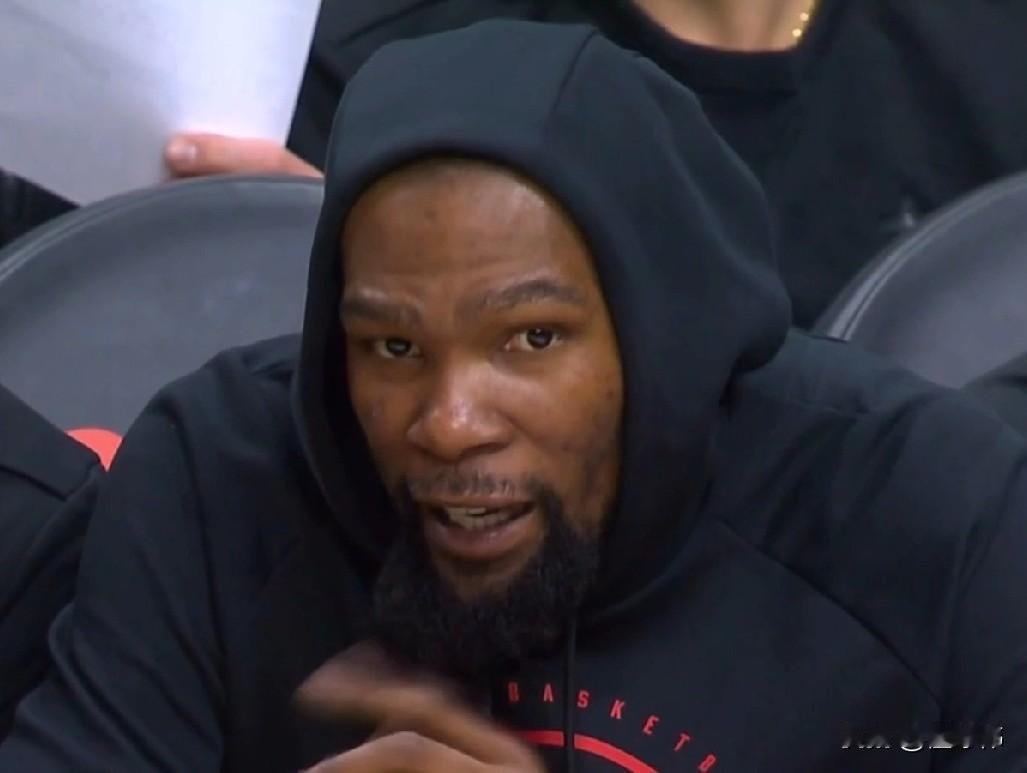 赢得对手肯定！CJ麦科勒姆谈杜兰特：“KD还是老样子。”“那个最冷漠的得