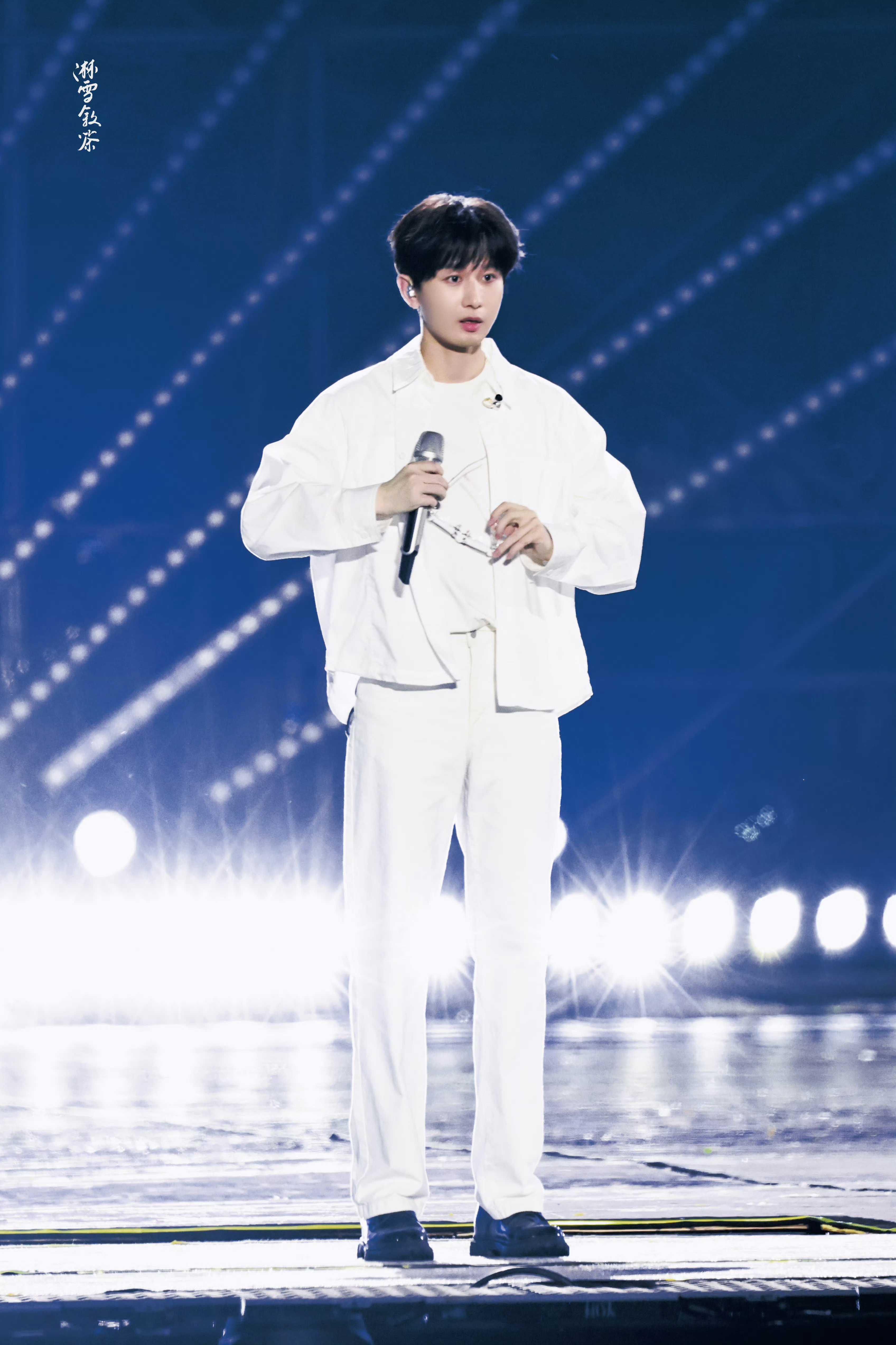 成毅连轴转彩排全开麦成毅做得好，粉演员送idol就是这样，好爽