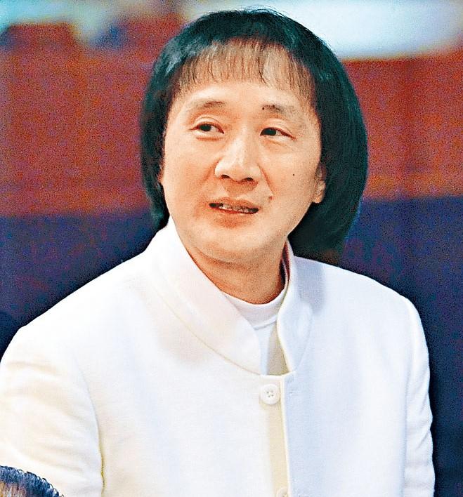 上海仔终于沦落到和崩牙驹一样！惨遭嘲讽像网红，二度受访锐气不在，前后态度大不一