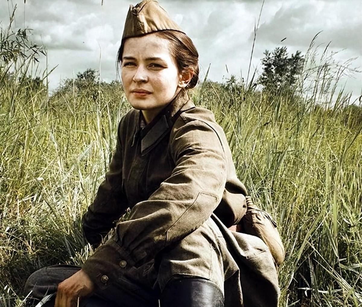 苏联女兵亲笔日记：前线的生活只剩欲望没有真爱，我却依然深爱那个让我心碎的人1