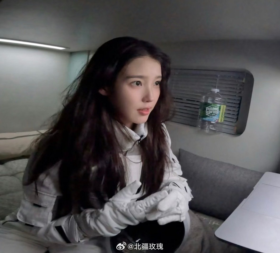 我去这个IU李知恩...小甜豆美萌我一大跳！！​
